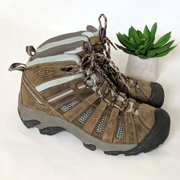 Keen Shoes Keen Footwear Voyageur Mid Trail Hiking Boots Poshmark